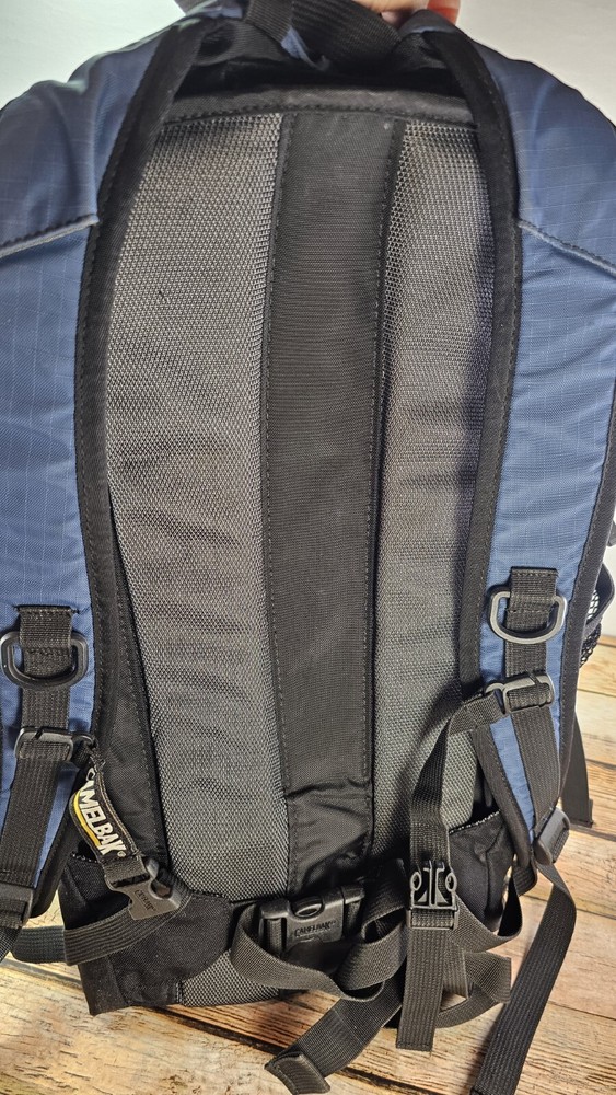 CamelBak Trail Blazer Hydration Pack W/ 2 L Bladder