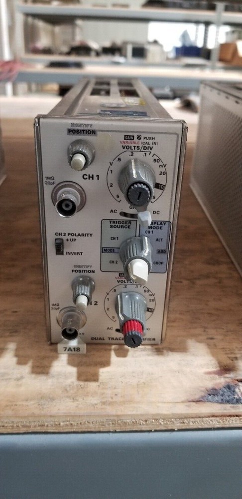 Tektronix 7A18 Dual Trace Amplifier Plug In Unit #10 READ!!