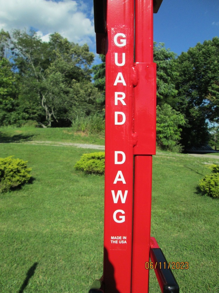 GUARDDAWG Weedeater/Trimmer Racks