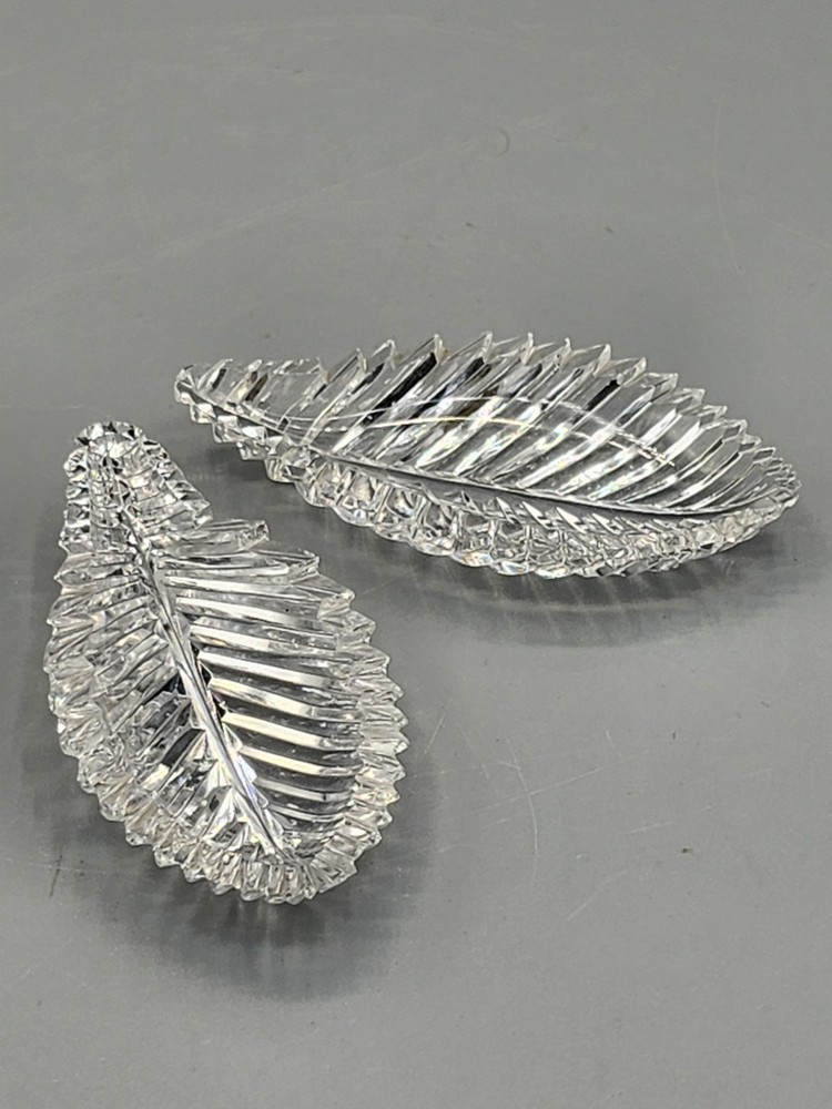 Set Of 2 Crystal Leaf Salt Cellars. *READ *