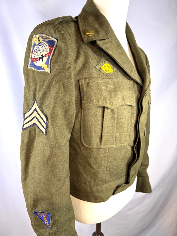 WWII USAAF – AIRWAYS COMMUNICATIONS SYSTEM GROUPING – UNIFORM, MEDALS & DOCS