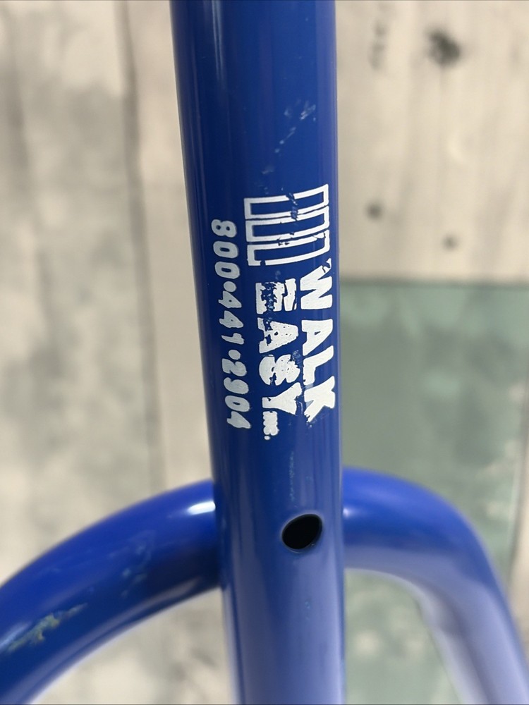 WalkEasy Pediatric Tripod Cane