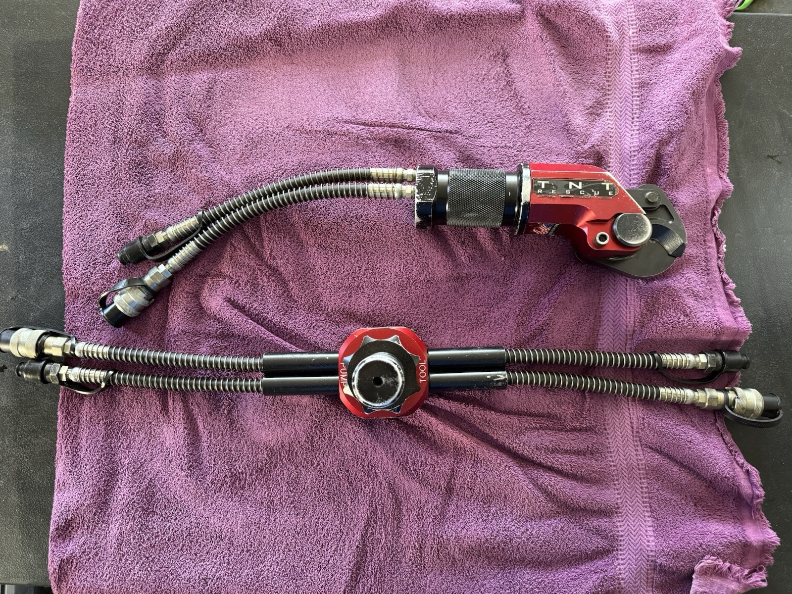 TNT Rescue CSS-40 Confined Space Hydraulic Cutter Tool & Open/Close Remote Valve