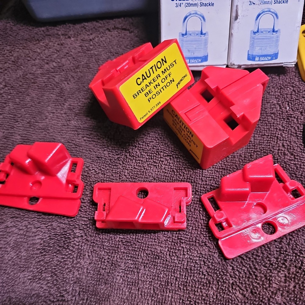 Prinzing Lockout / Tagout kit w/2 Brady padlocks