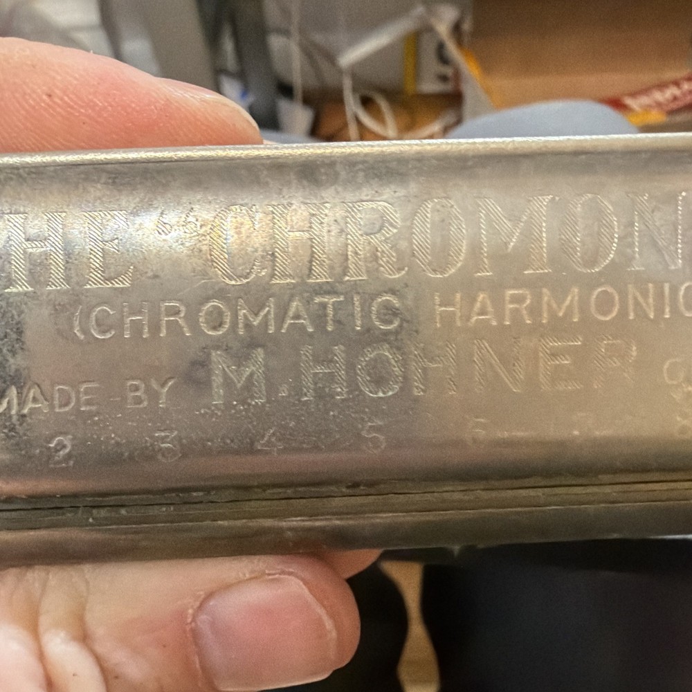 the chromonica Chromatic Harmonica c with case Germany