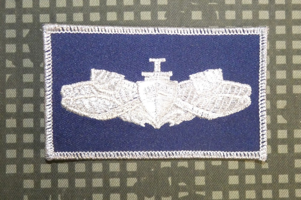 US Navy Surface Warfare Enlisted Embroidered Cloth Chest Patch