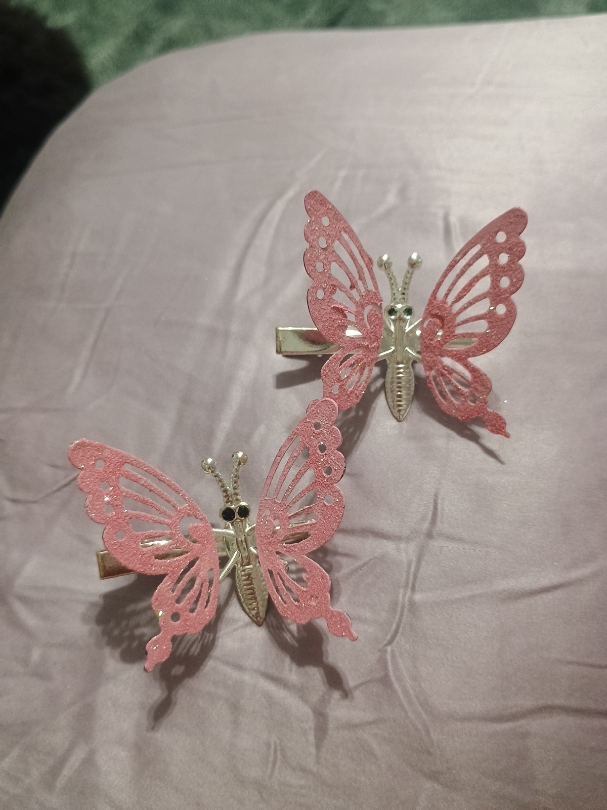 2 VTG 90’s DEADSTOCK FLUTTERING BUTTERFLY HAIR CLIPS MOVING WINGS PAIR