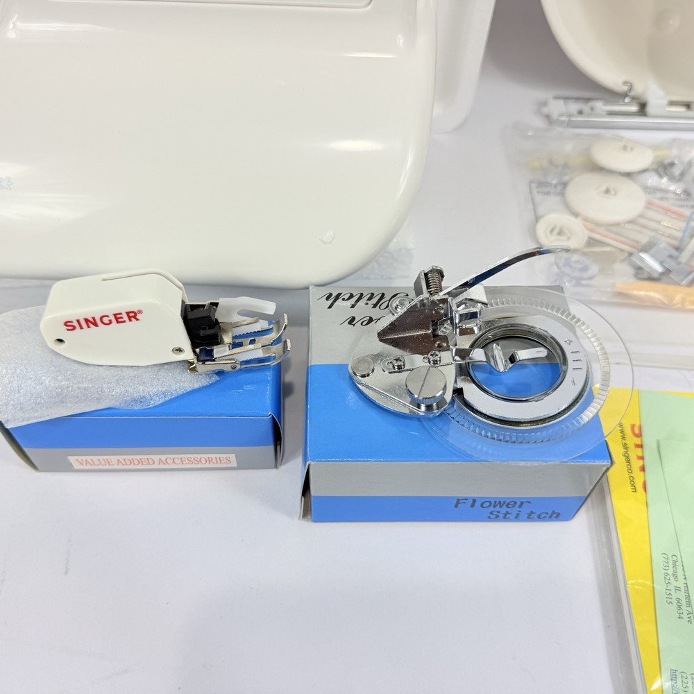 Singer One Plus 1+ Sewing Machine Computerized Brand New Open Box w Extras