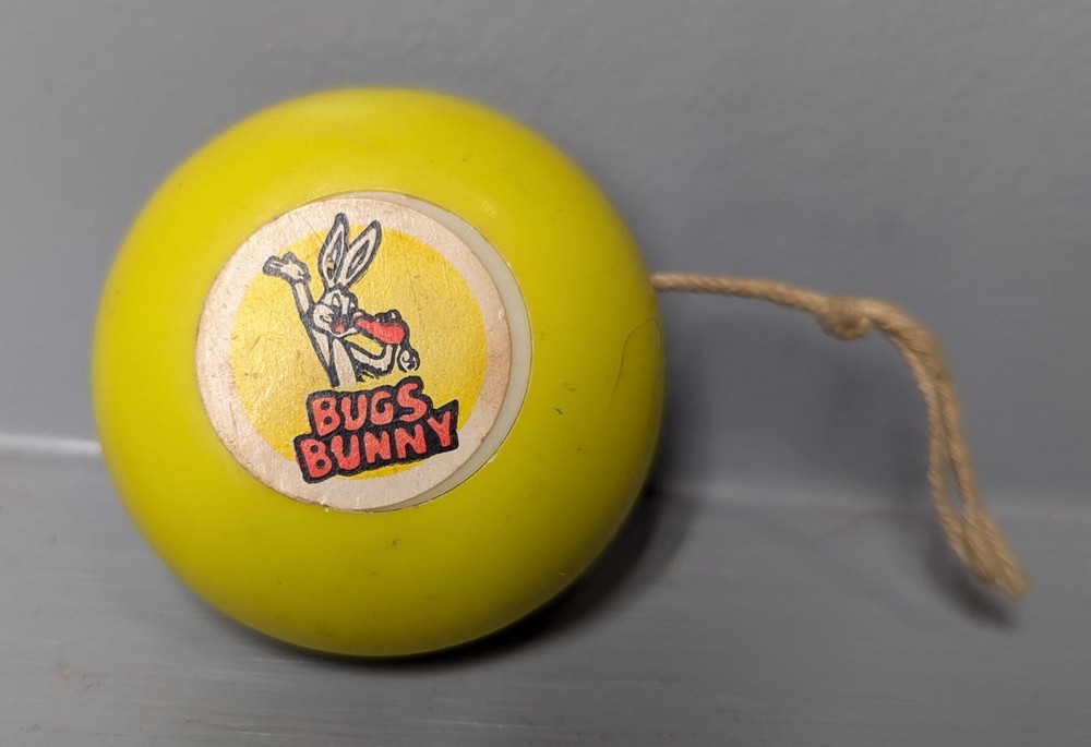 vintage Bugs Bunny yellow Yo-Yo needs new string