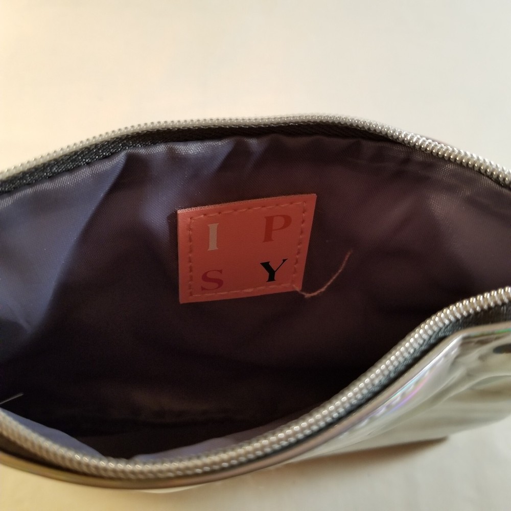 IPSY Makeup Glam Bag Shiny Silver