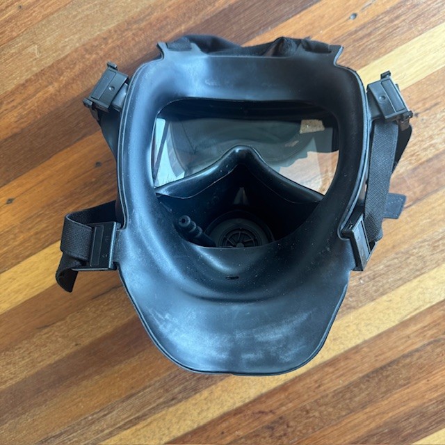 AVON C-50 PROTECTIVE GAS MASK SIZE Small
