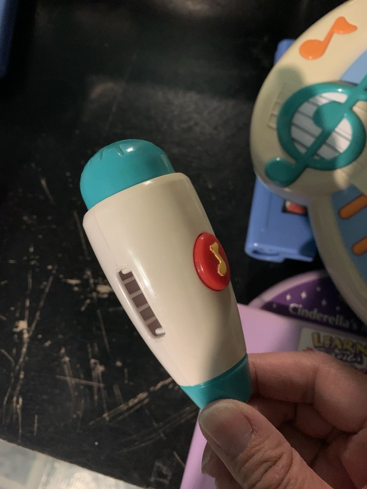 2002 Fisher Price Mattel Learn Through Music Interactive System W 8 Cartridges