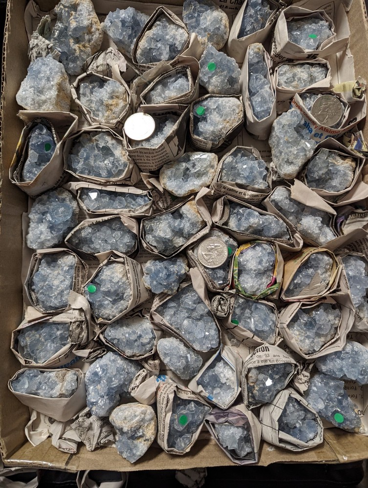 1 Geode celestite crystal per lot