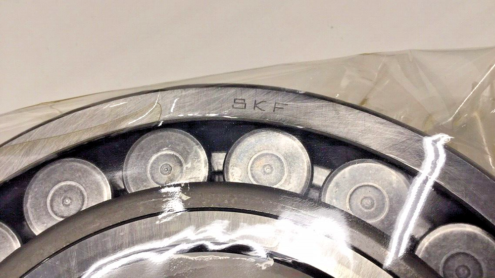 SKF 22220-EK Spherical Roller Bearing