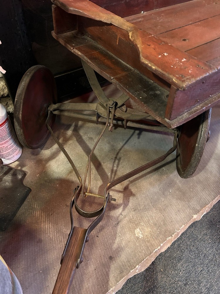 ANTIQUE WOOD RED WAGON