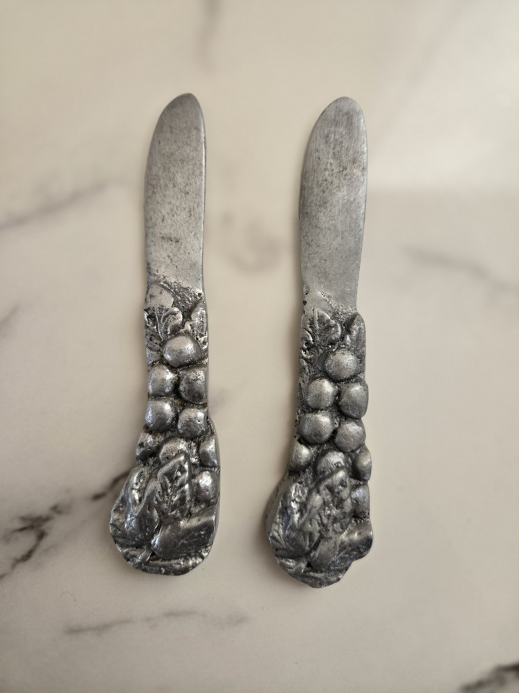 Vintage 2 Piece Bread  & Butter Spreader