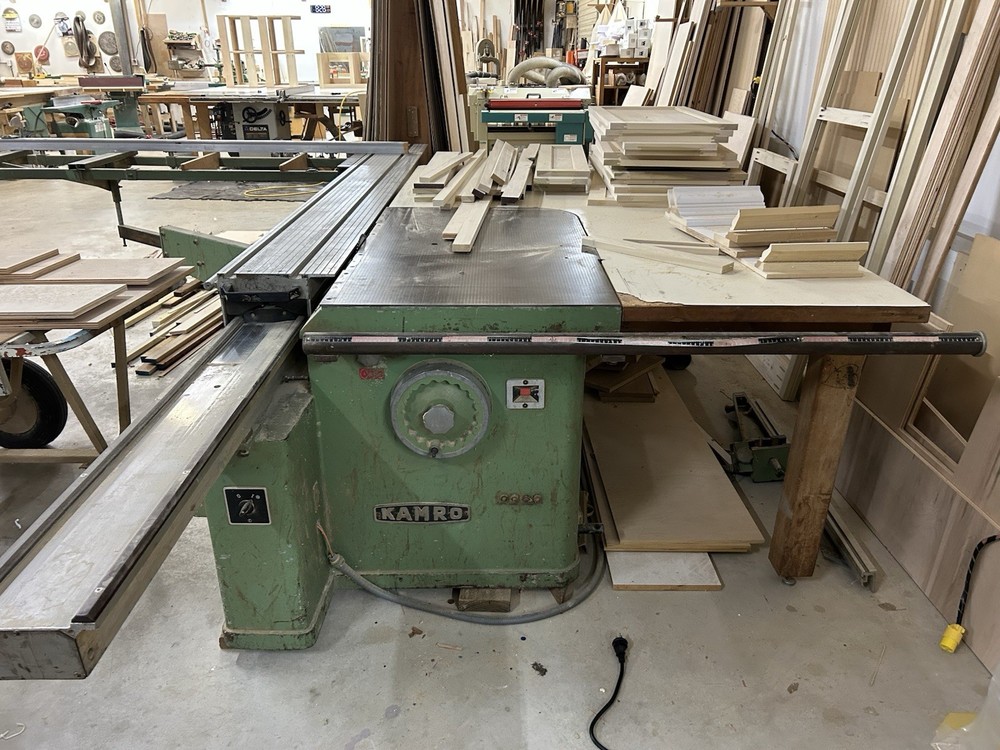Kamro Sliding Table Saw
