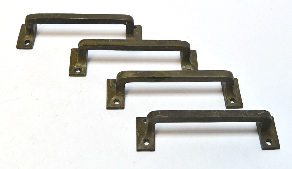 4 MATCHING BRASS ARTS AND CRAFTS STYLE DRAWER PULLS