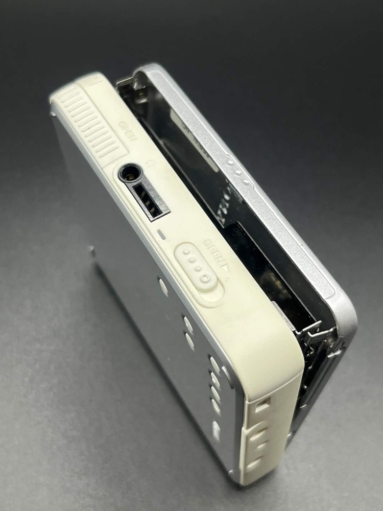 SONY MZ-E630 Silver MiniDisc MD walkman player - Working