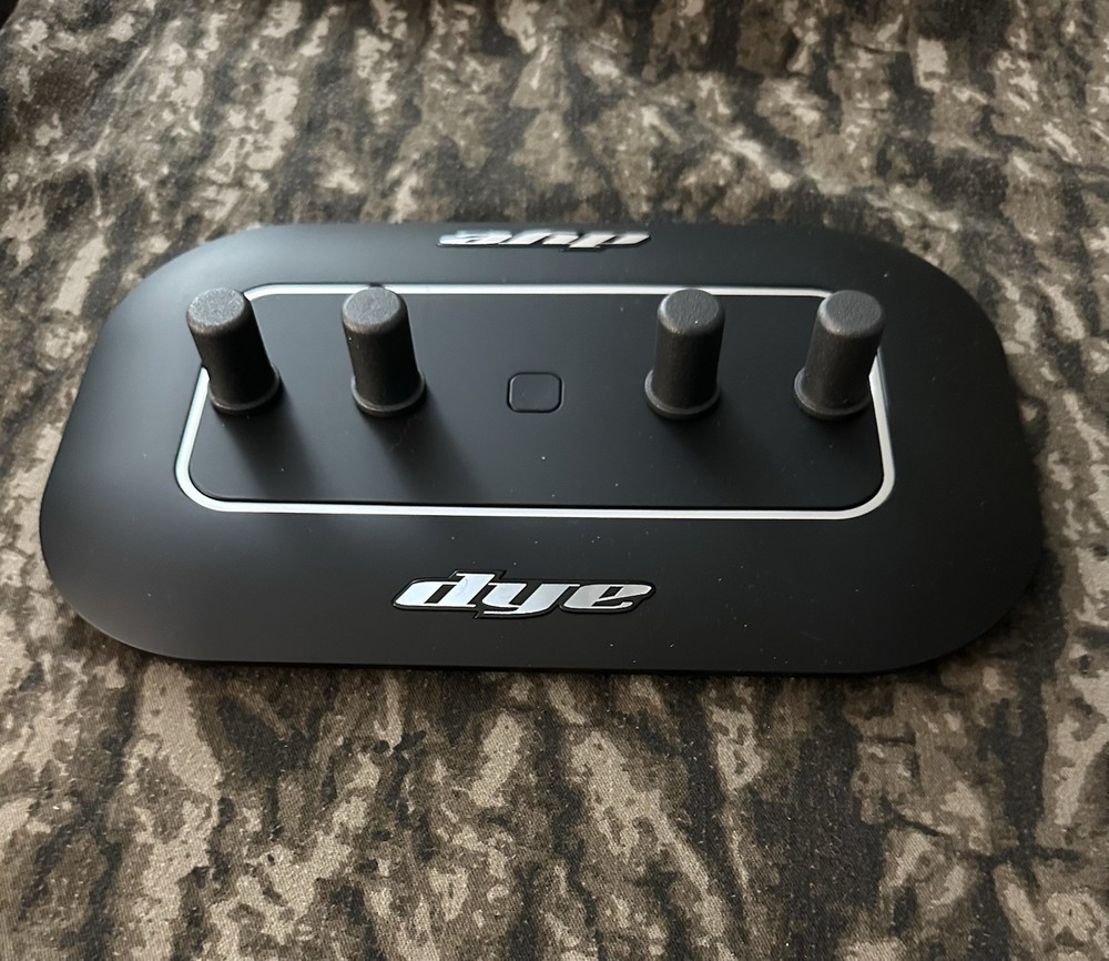 Dye Performance 4 Paintball Barrel Store Display Stand