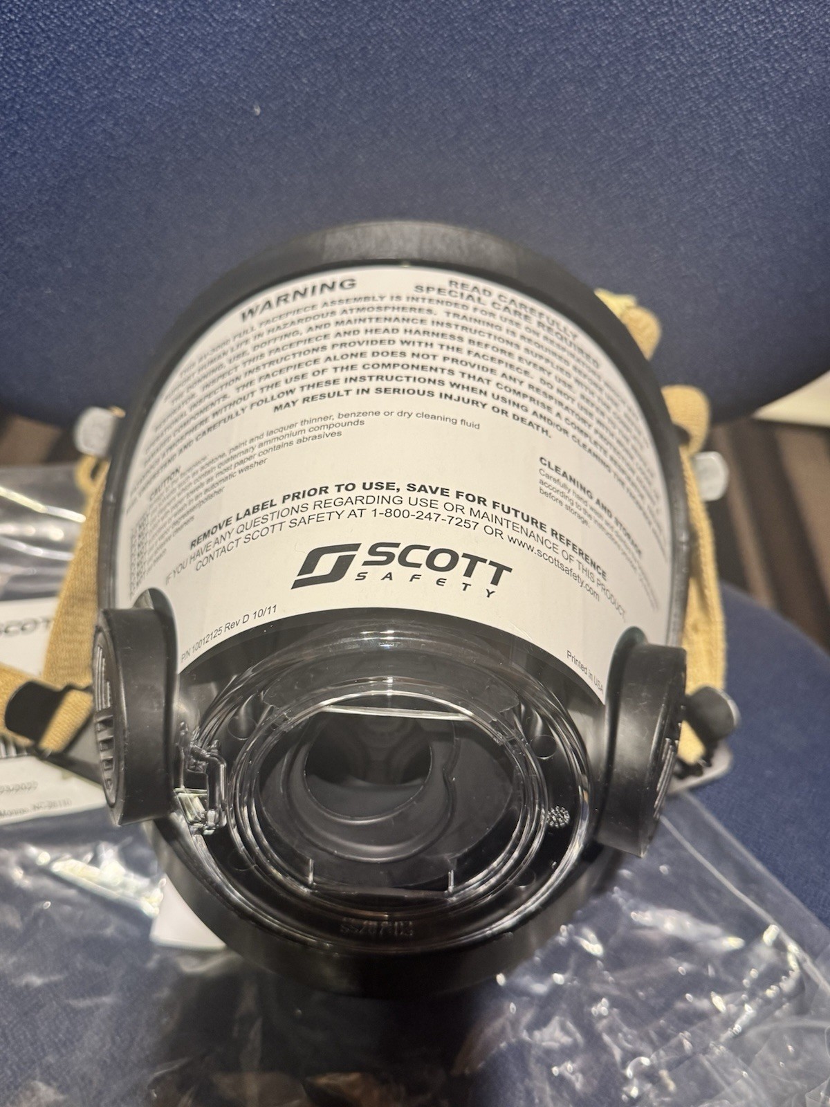 Scott AV-3000 HT MASK W/ KEVLAR NETTING, SIZE MEDIUM SCBA AIR PAK MASKS