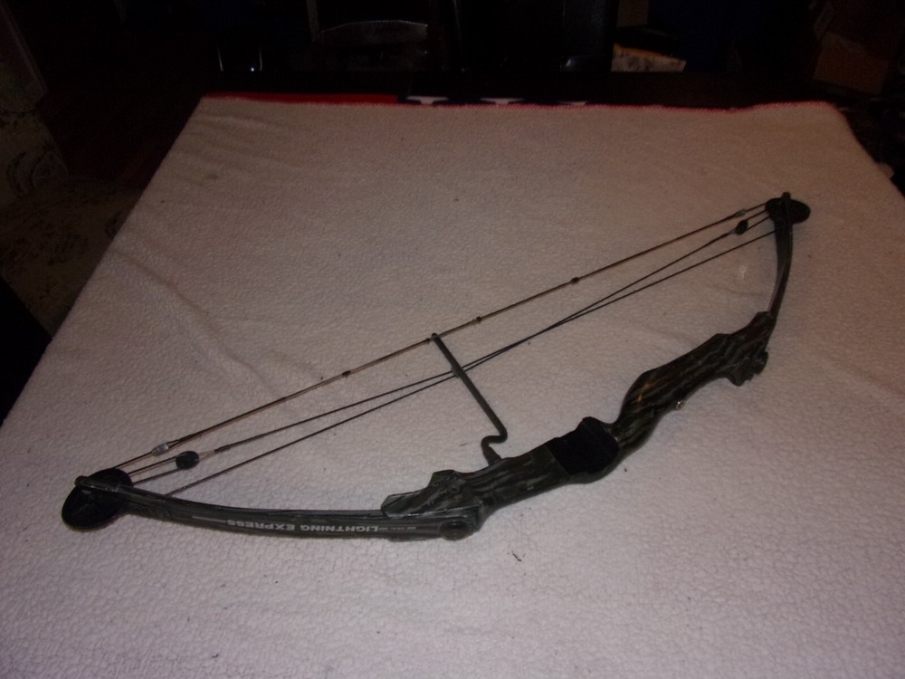 Bear Archery Cabela's Lightning Express Compound Bow