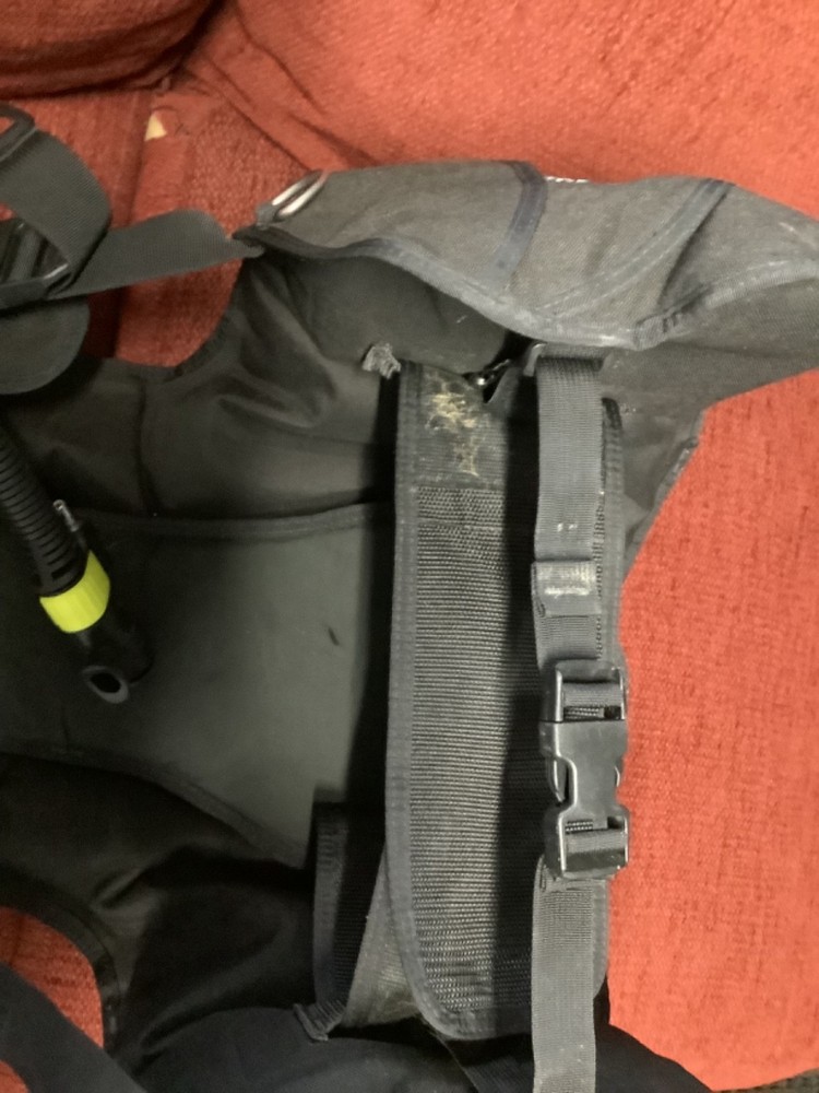 Aqualung Wave BCD Size Medium Used, Tests ok