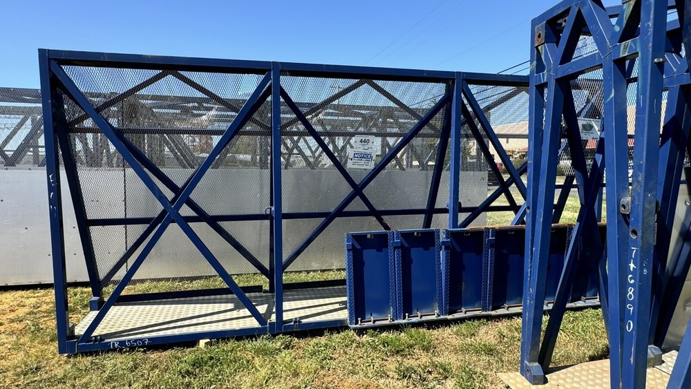 18 FT Modular Shoring Frame Catwalk, Studio Stage Conveyor Support, Cattle Shoot