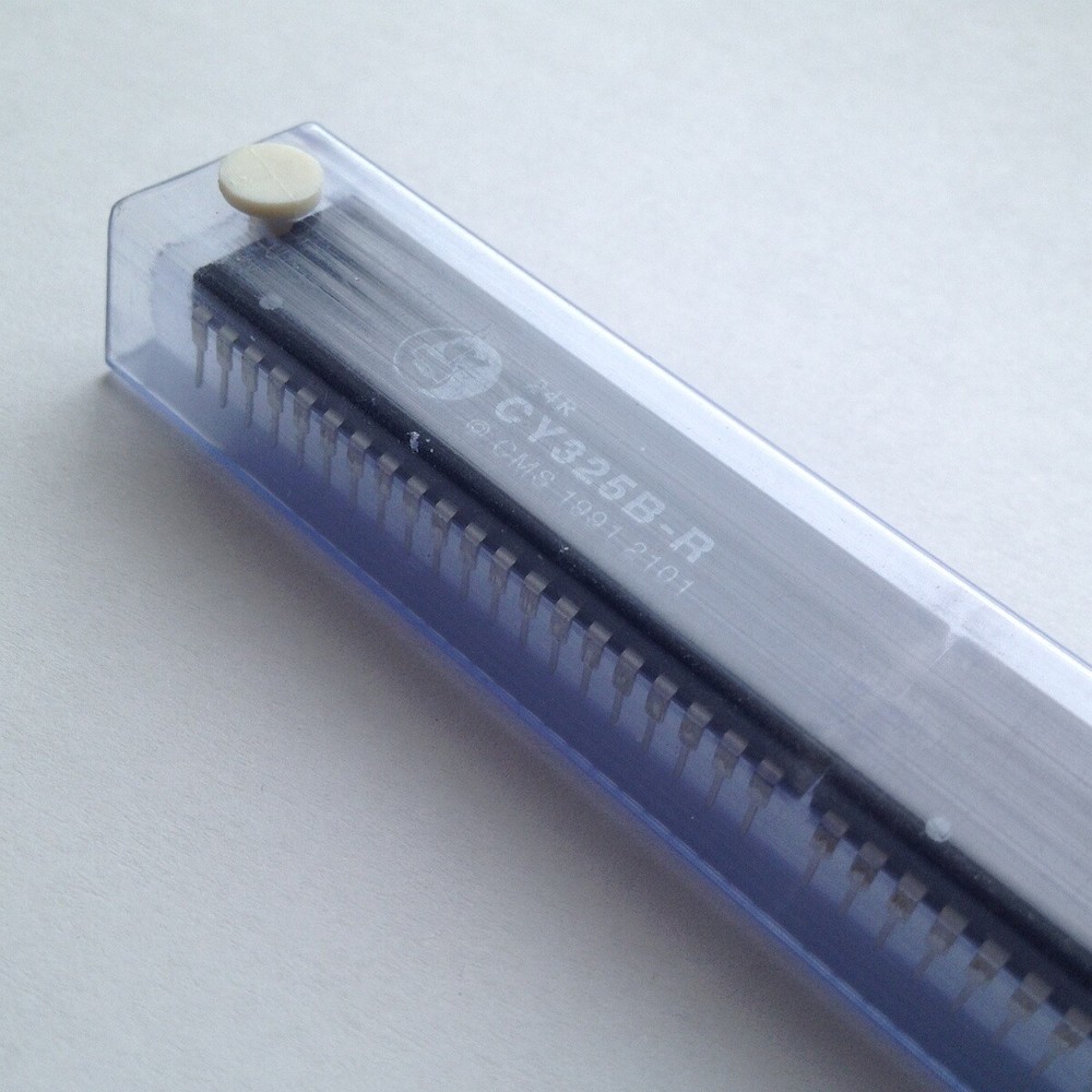 CY325B-R LCD controller IC - RoHS - New stock