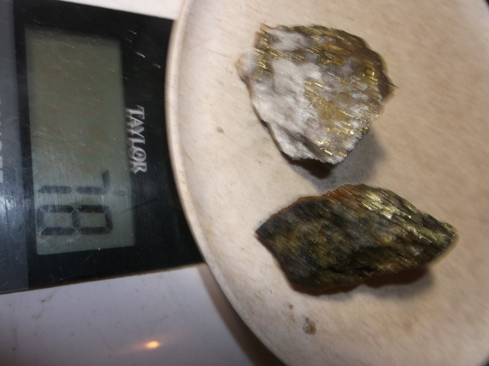 Gold, silver, copper, 78 grams samples ,ore high grade .