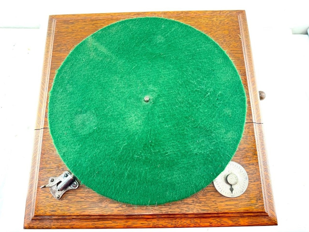 Incomplete c. 1908 Victor Type Type Vic V Phonograph, Talking Machine