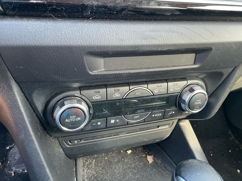 3 2016 Glove Box 4920055