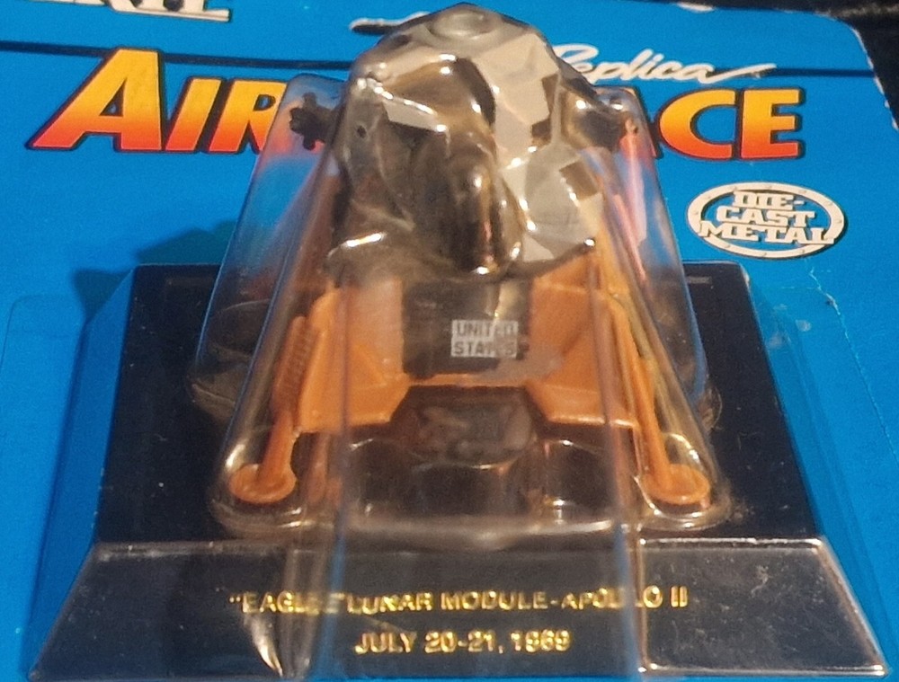 Space : Friendship 7, Eagle Lunar module, Columbia command module diecast set