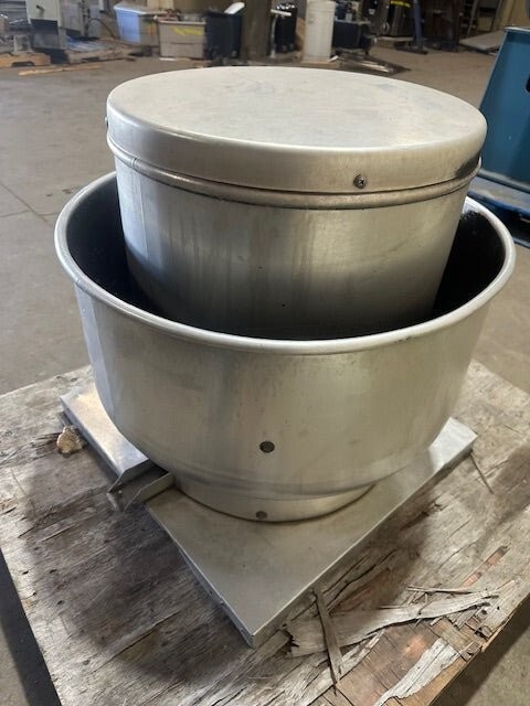 "GREENHECK CUBE-140-7G-QD"H.D COMMERCIAL UPBLAST CENTRIFUGAL EXHAUST FAN