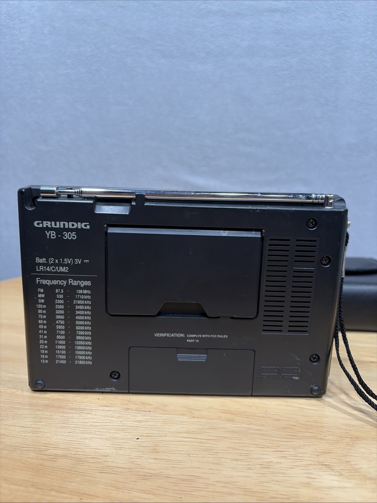 GrundigYB-305 Yacht Boy Radio Working w/ Soft Case Vintage