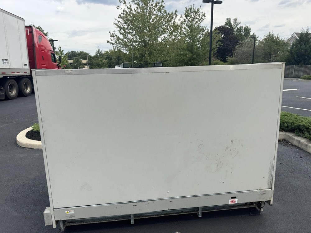Hill Phoenix Self Service Multideck Display