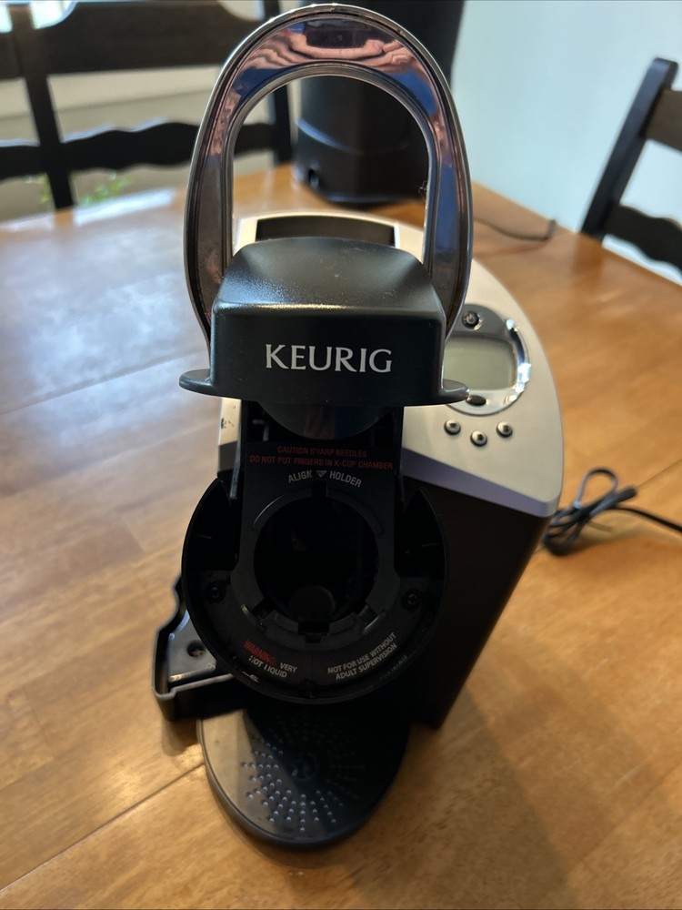 Keurig K60 Single-Serve Brewer Silver/Coffee Maker Base Only