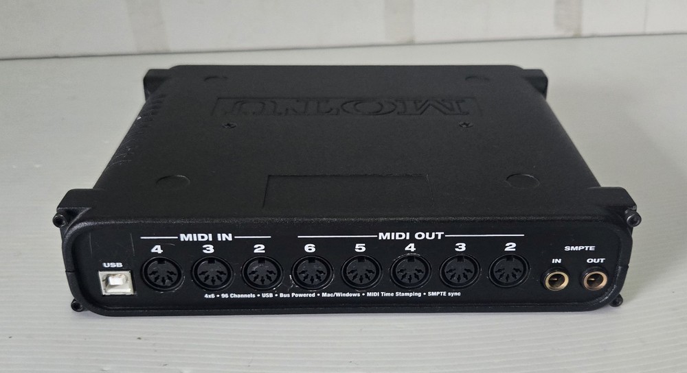 MOTU Micro Express 4x6 USB Bus-Powered MIDI Interface with SMPTE