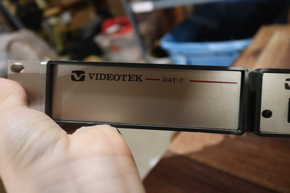 Rackmount Tray With Video Distribution Amplifier VideoTek Dat 2