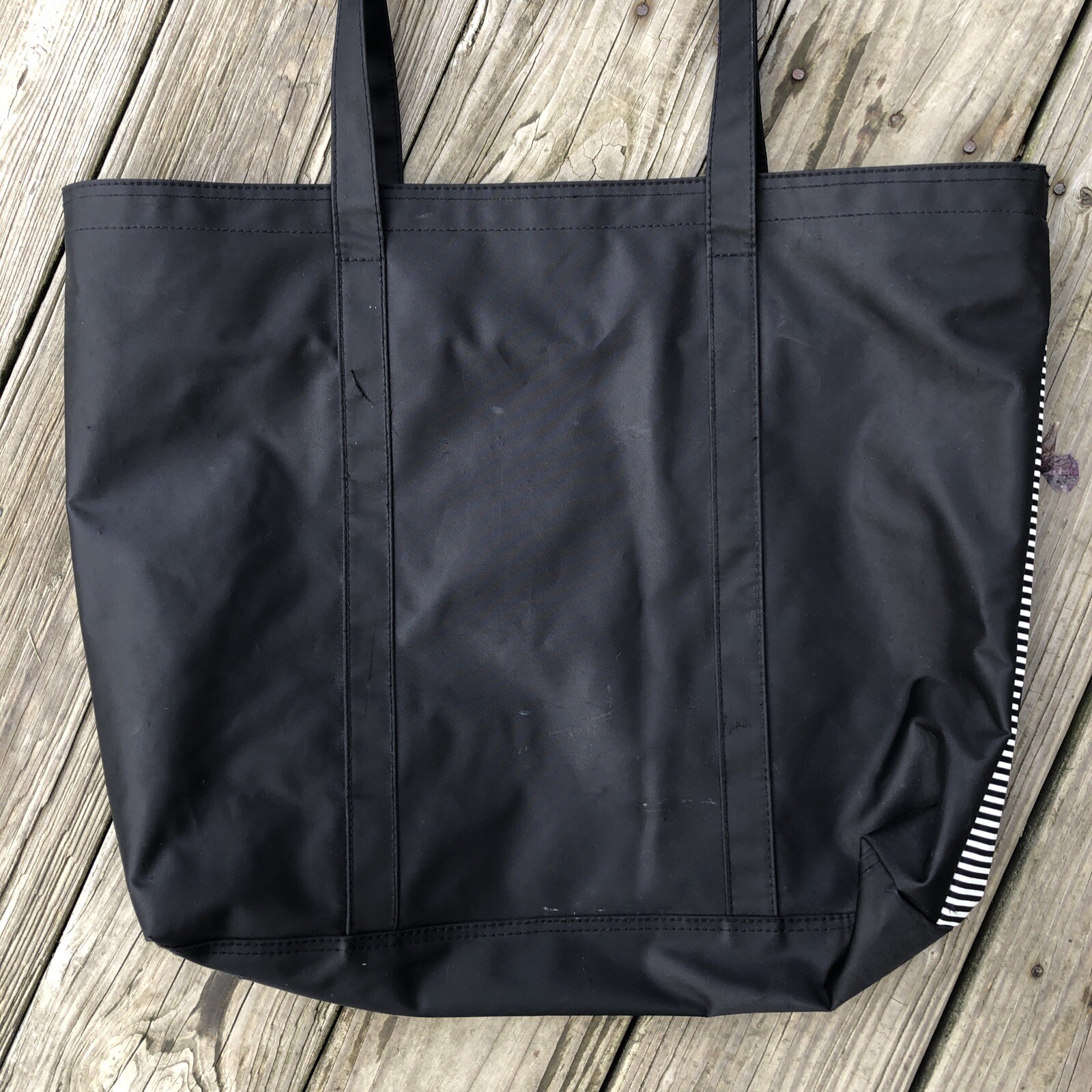 Disney World Resort Mickey Mouse Zippered Vacation Tote Shoulder Bag