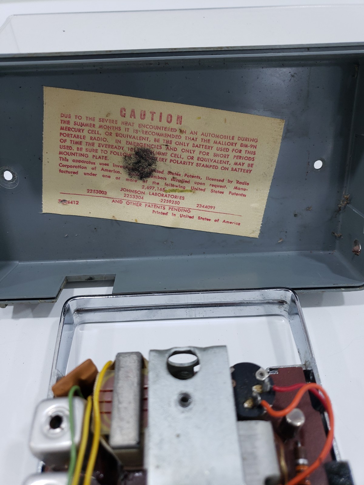 Vintage 1959 OLDSMOBILE TRANS-PORTABLE AM Car Radio for Parts or Restore 989172