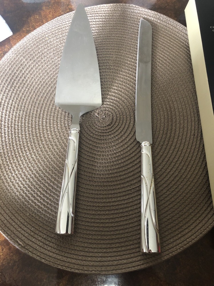 Lenox Cake And Server Set. Adorn