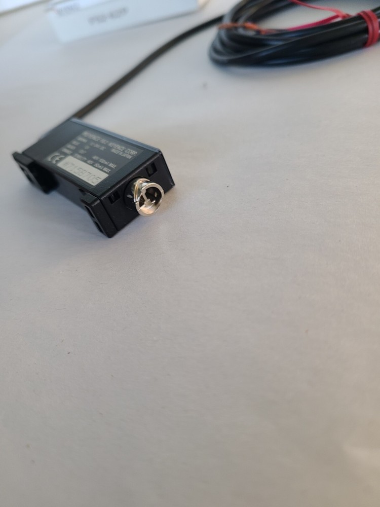 Keyence FS2-62P Fiber Optic Sensor Amplifier