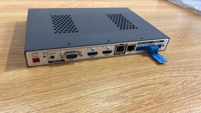 Extron 60-1198-01 XTP T USW 103 ,Three Input XTP Switcher