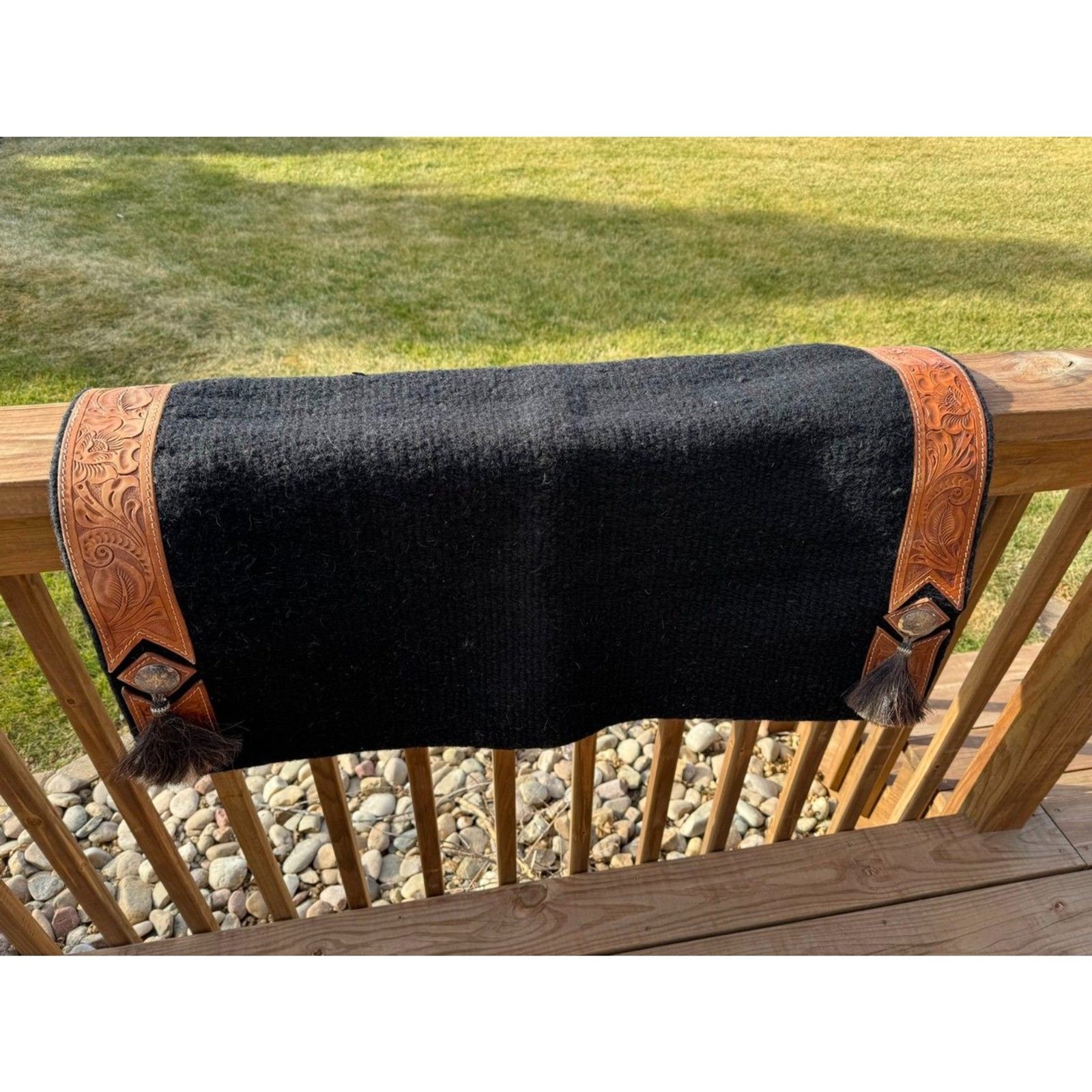 Western Black Leather Saddle Horse Blanket Horsehair tassel 34" x 34"