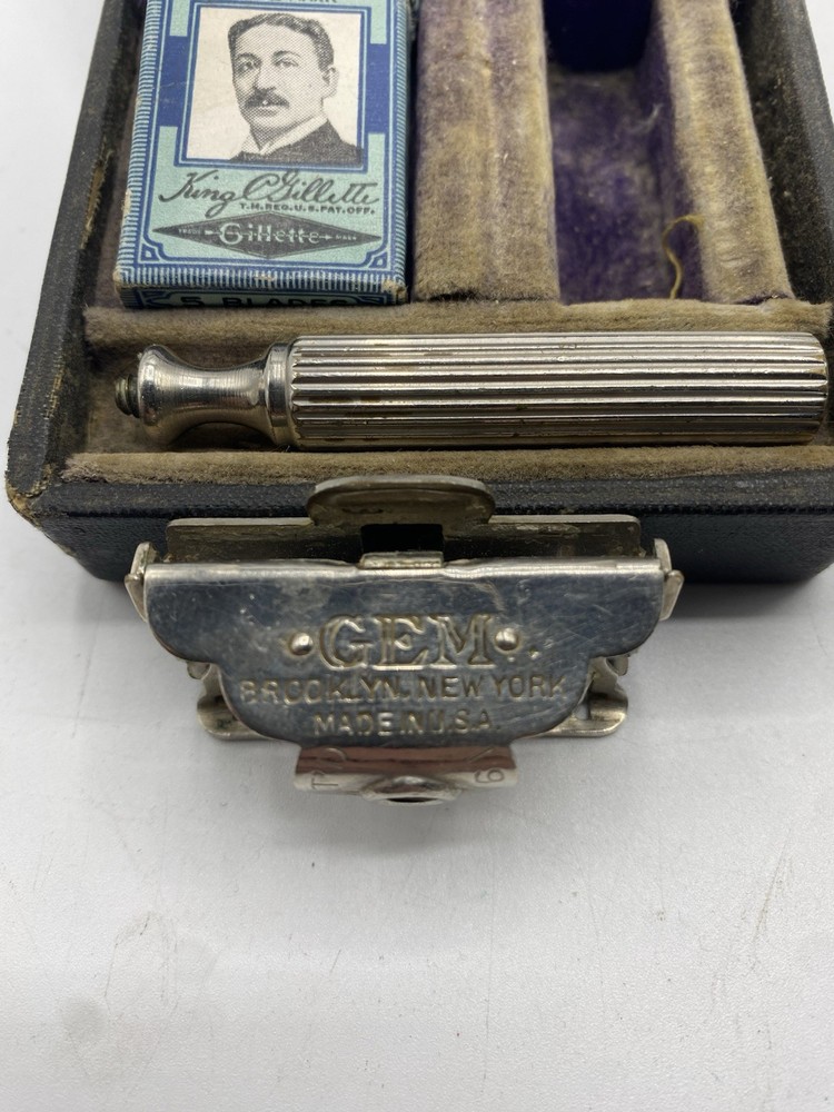 Vintage GEM Razor