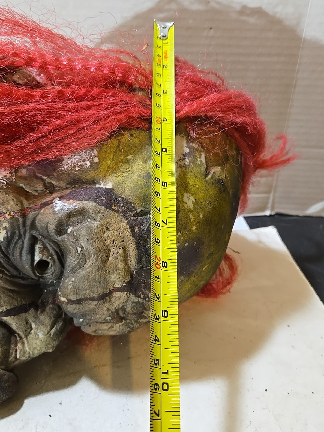 Life Size Decapitated Severed Realistic CLOWN HEAD Halloween Prop Decoration