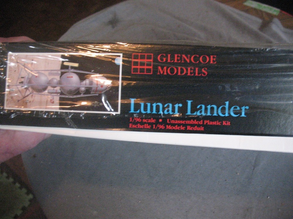 glencoe model lunar lander 05003 1993