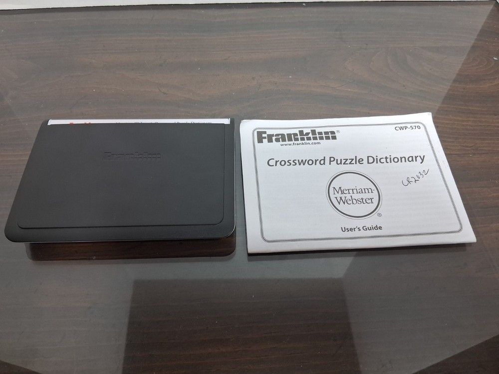 Franklin Webster Crossword Puzzle Dictionary - Model CWP-570