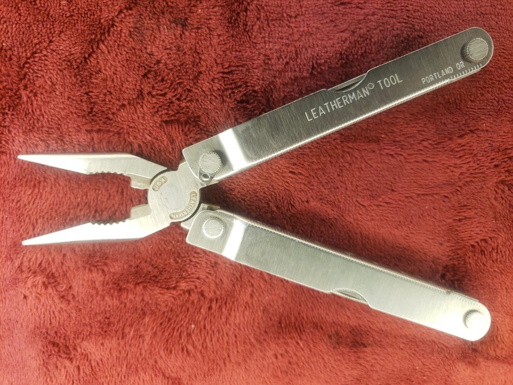 Leatherman PST Multi tool 0399 0499 Date Code